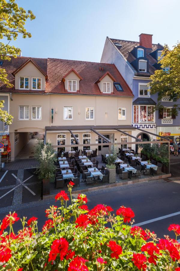 Pfeiler's Bürgerstüberl - Hotel Feldbach  Exterior foto